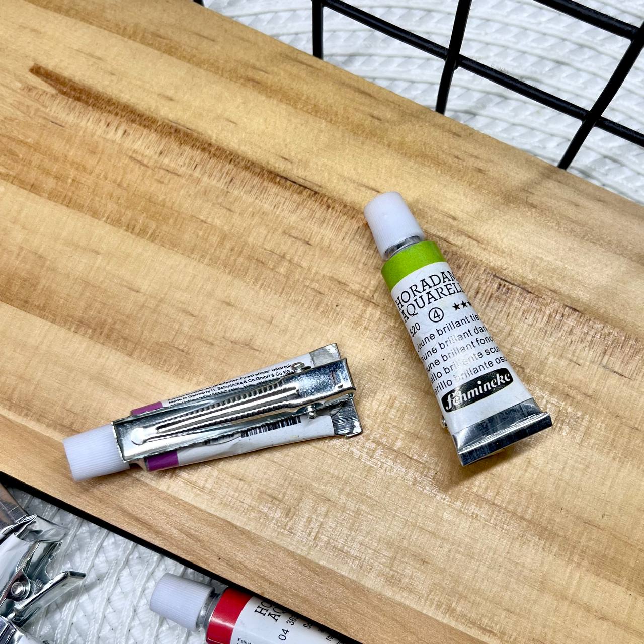 Acrylic Paint Tube Clips